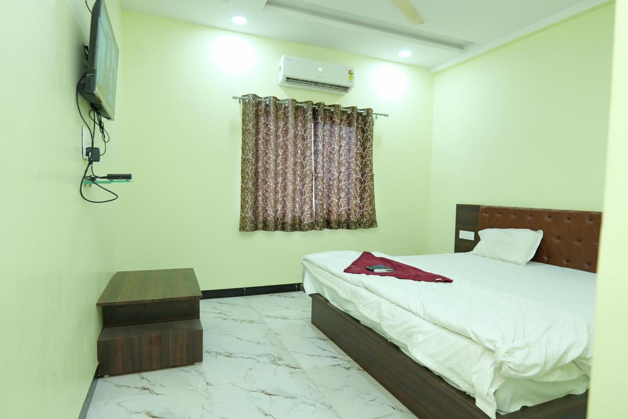 Hotel New 712 Aurangābād Esterno foto